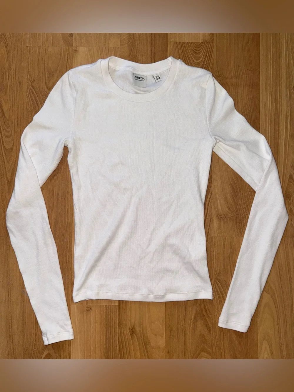 Aritzia White Long Sleeve Ribbed Crew Neck Top size 2XS